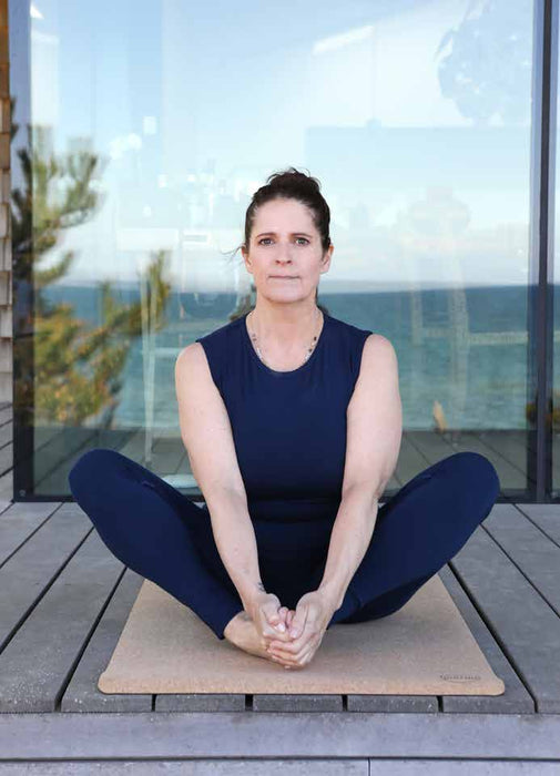 FORANDRET FOR ALTID - fra knirkende krop til sunde led med yoga
